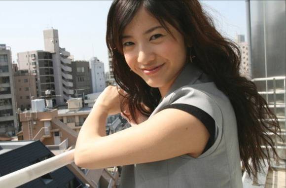 吉高由里子　女優がタトゥー掘ってるエロキャプ画像 2
