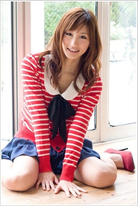 顔だけで抜けちゃう可愛いAV女優のエロ画像35枚 29