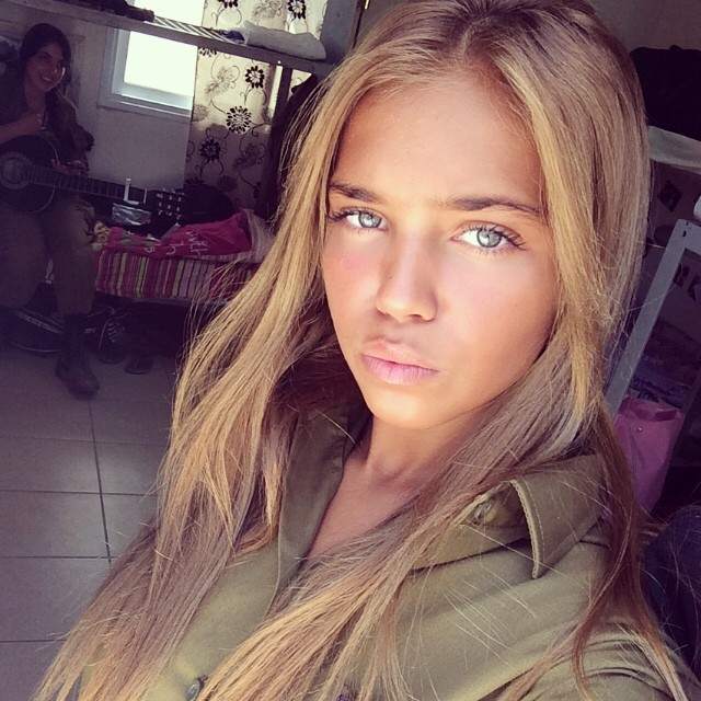 海外の女軍人がエロ過ぎる画像ｗｗｗ 21
