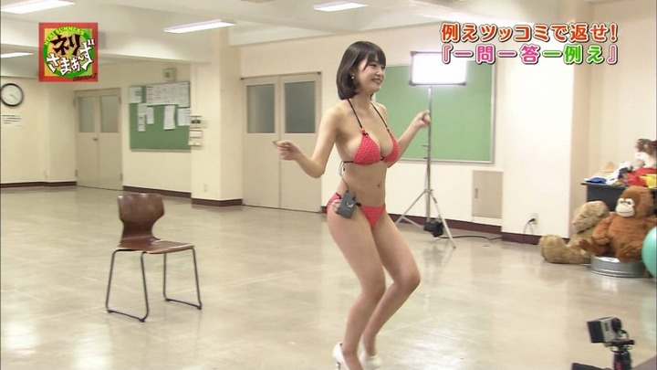 岸明日香が水着姿でフラフープしてるのが可愛い 22