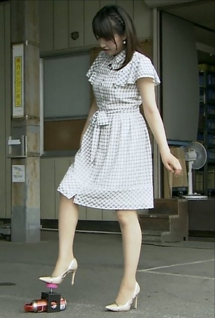 テレ東の美人女子アナ「ゆったん」こと相内優香のハイヒールでたまたまを踏みつけて欲しくなる画像