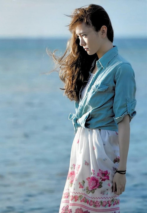 新垣結衣・ガッキーちゃんの脇をペロペロしたくなるエロ画像など40枚 23