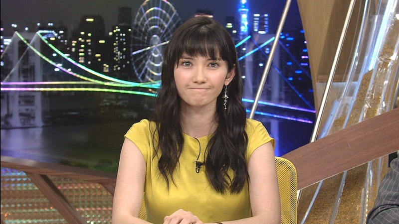 市川紗椰さんのおっぱいが気になって仕方がない番組 10
