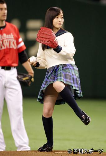【gif画像あり】橋本環奈のバッティングフォーム可愛すぎｗｗｗｗｗｗｗｗ 20