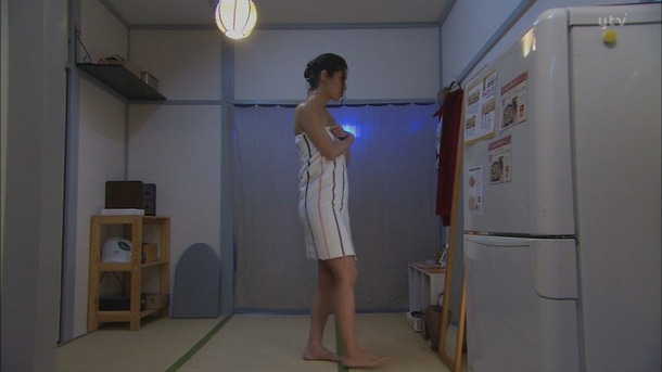 TVでやってたパンチラ胸チラなどお宝エロ画像50枚 35