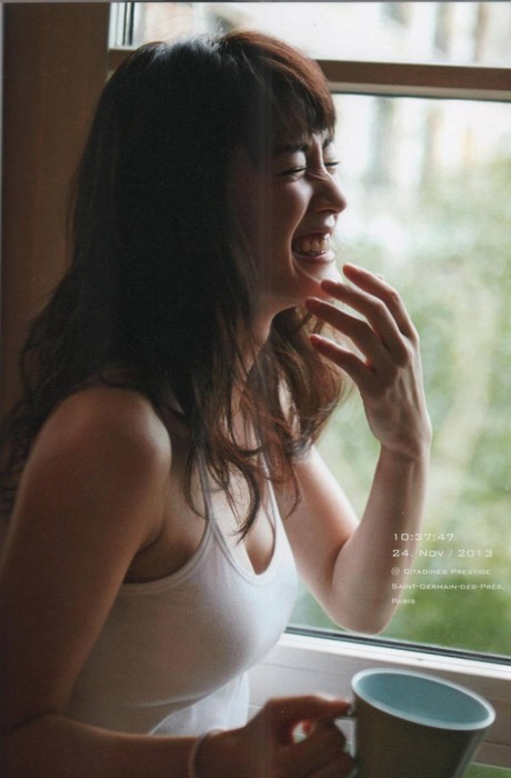 綾瀬はるかの巨乳おっぱいがエロい画像 26