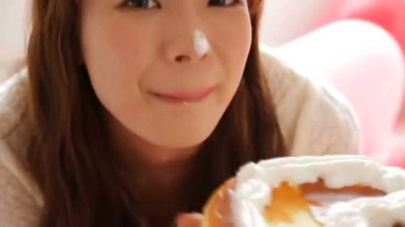 岡田紗佳　モデルの足長すぎ！ 43