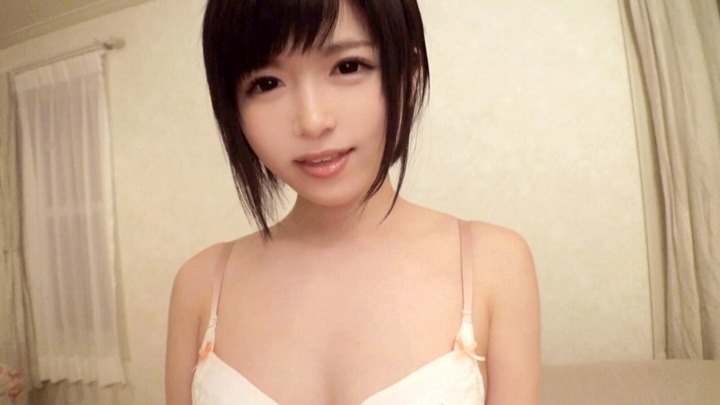 コンビニアルバイトの素人（20）がお金欲しさにハメ撮りされてるエロ画像・動画