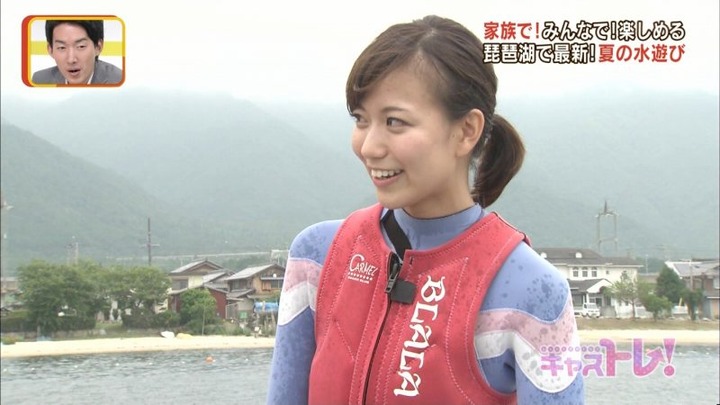 斎藤真美女子アナウンサーのウエットスーツ姿がエロいキャプ画像 19