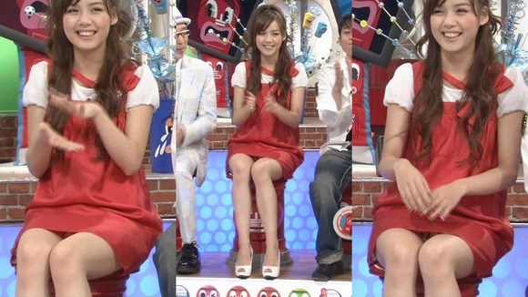 小倉優子のパンチラや女子アナの胸チラなどお宝エロキャプ画像50枚 2