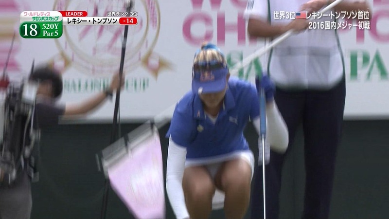 しゃがみパンチラしてる女子プロゴルフ 8