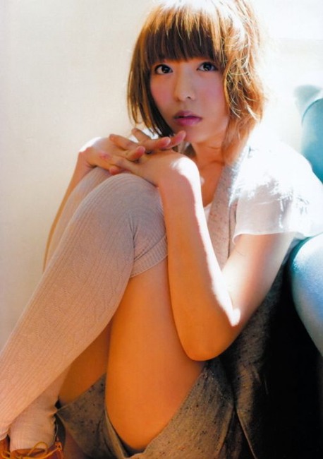 【画像35枚】ミニスカ＋体育座りのエロさは異常 18