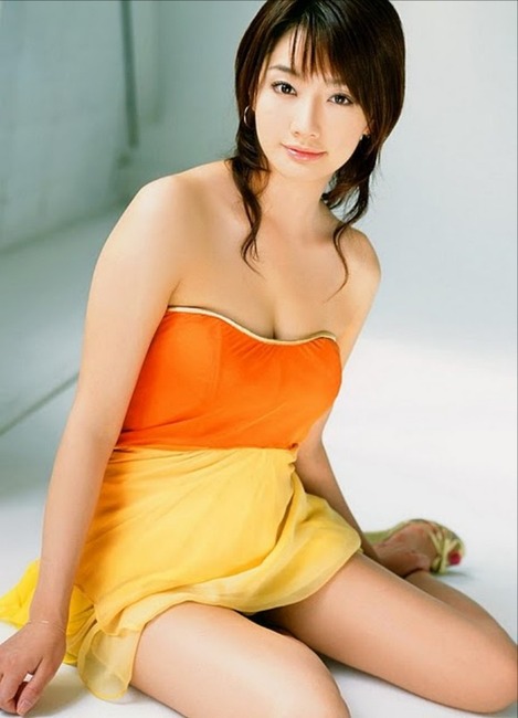 眞鍋かおりの太ももがエロい画像40枚 12