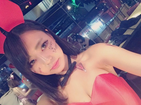 【コスプレイヤーエロ画像】オナネタ収集は「コミケ会場」へ行けば間違いねえわｗｗｗｗｗ 20