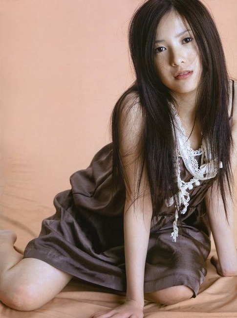 吉高由里子　女優がタトゥー掘ってるエロキャプ画像 22
