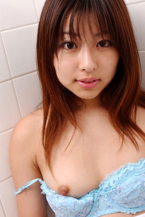 貧乳おっぱいで思わず抱きしめたくなる可愛い女の子のエロ画像35枚 24