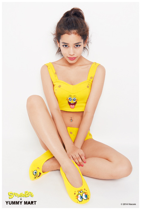 池田エライザ　モデルのエヴァコラボ下着が発売モデルがエロい画像 9