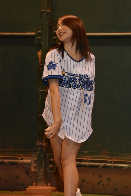ガッキーにほんのり似てる巨乳美女のエロ画像ｗｗｗ 8