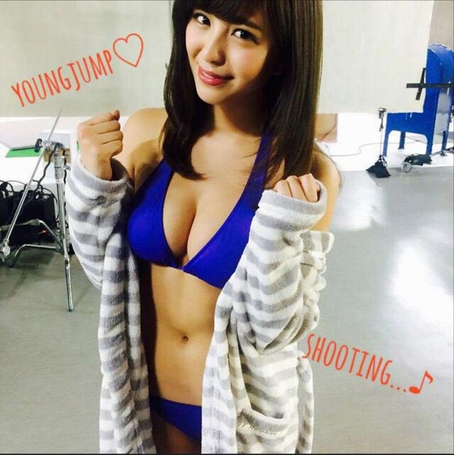 柳ゆり菜の姉の柳いろはのボディがエロい画像 5