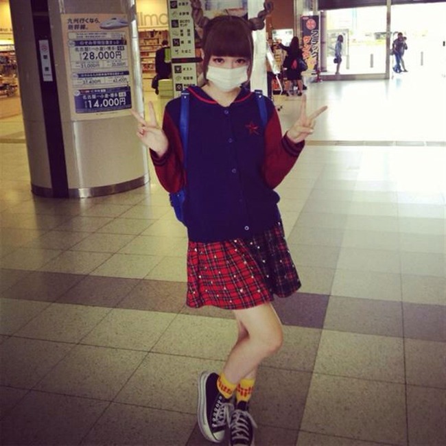 きゃりーぱみゅぱみゅの生足太ももがエロい画像 9