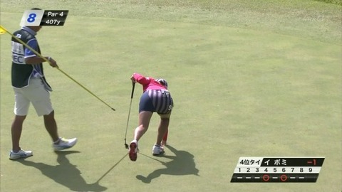 【パンチラTVエロキャプ画像】女子ゴルフ中継が最近パンチラ見るなら鉄板らしいわｗｗｗｗｗ 20