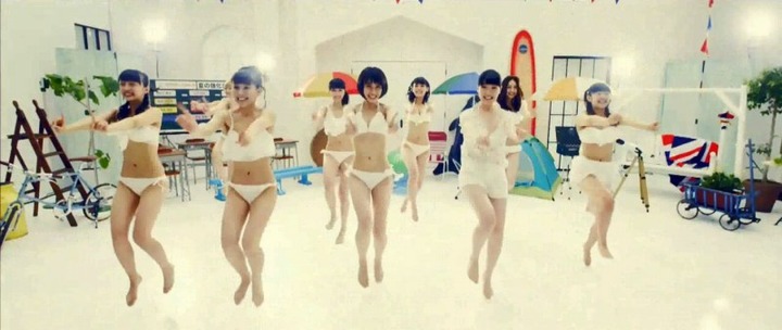 SUPER☆GiRLS / イッチャって♪ヤッチャって♪のPVがエロい画像 4