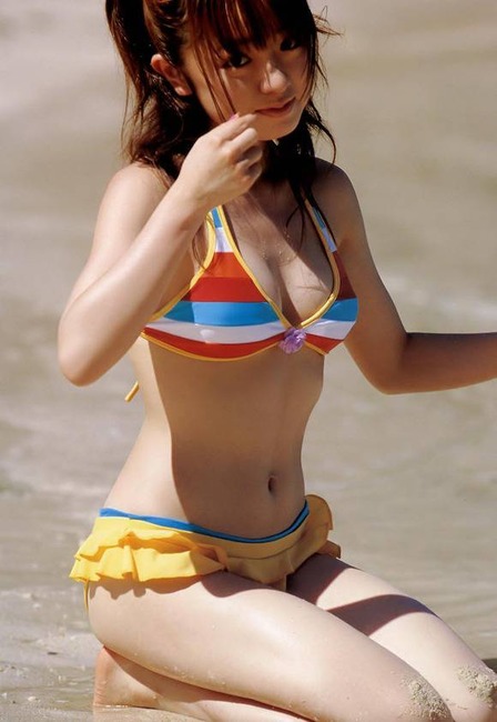 紺野あさ美ちゃんの巨乳おっぱいがエロい画像まとめ 8