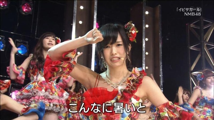 NMB48が超ミニスカ衣装で踊ってるエロ画像30枚　【イビサガール】 12