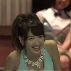 【画像】柏木由紀、胸元がパックリ開いたセクシーなキャバ嬢ドレスで登場 11