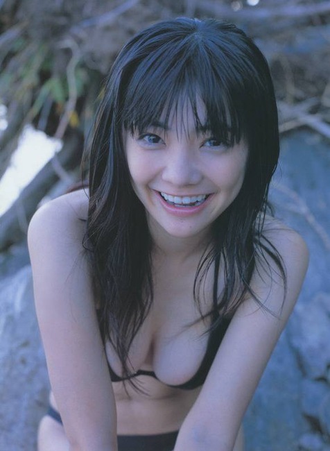 倉科カナ(23)の巨乳おっぱいを揉みたくなるエロ画像 22