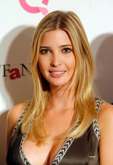 トランプさんの娘が金髪色白巨乳でエロい画像 19