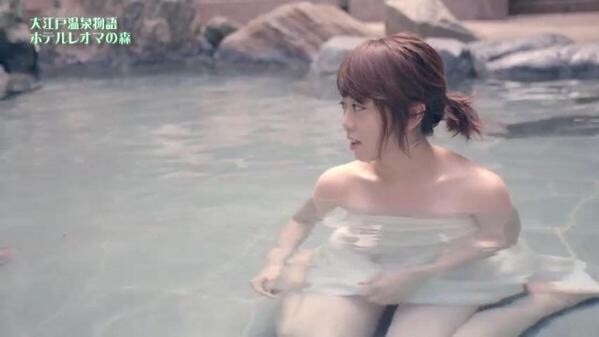 峯岸みなみの肌が綺麗すぎる件 2