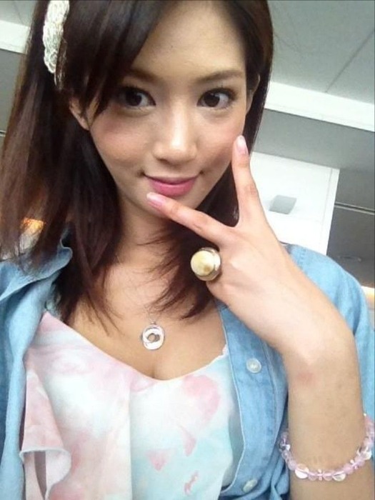 麻生希　EカップAV女優の自撮りエロ写メ、図書館でセックスしてるエロ画像 3