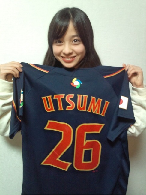 【gif画像あり】橋本環奈のバッティングフォーム可愛すぎｗｗｗｗｗｗｗｗ 8