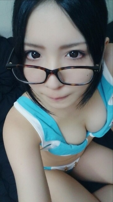 宇佐美りおの自撮り、撮影会がエロすぎる 1