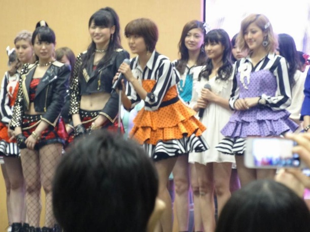 ℃-uteの網タイツがエロい新曲PVの画像30枚 24