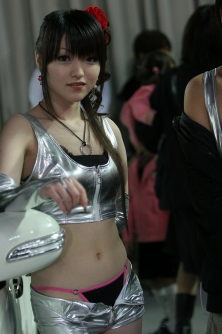 キャンギャル・レースクイーンの衣装がエロい画像30枚 17