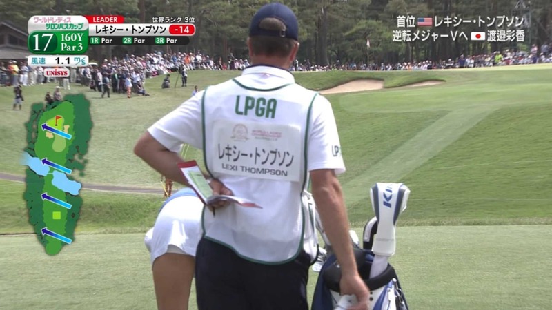しゃがみパンチラしてる女子プロゴルフ 18