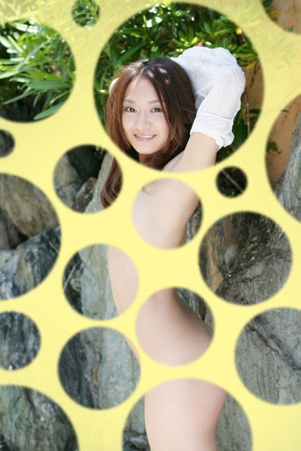 人気アイドルが全裸見える水玉コラのエロ画像まとめ 29