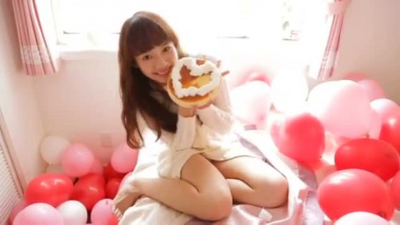 岡田紗佳　モデルの足長すぎ！ 40