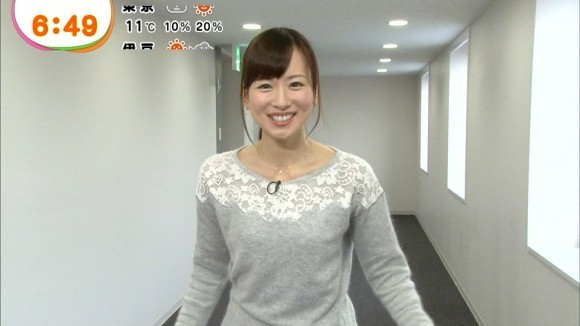皆藤愛子　女子アナがミニスカブーツ姿でパンチラしそうなエロ画像30枚 8