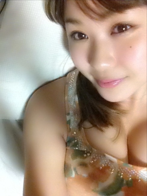 Iカップグラビアアイドル　西田麻衣の胸の谷間がエロい画像 29