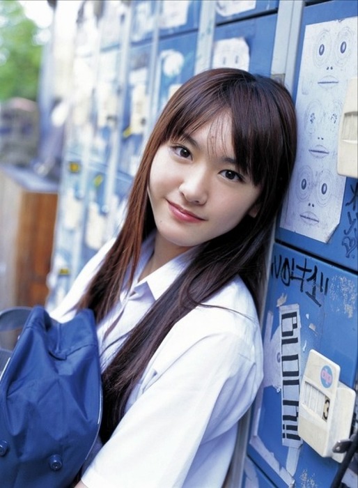 新垣結衣・ガッキーちゃんのJK・制服姿がエロい画像まとめ35枚 21