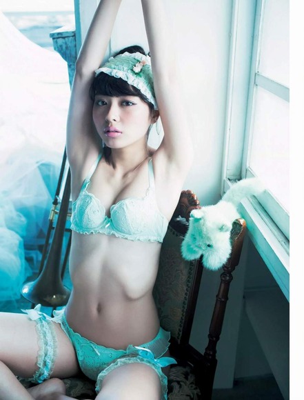 内田理央のシコれる画像まとめ 16