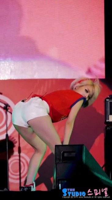 韓流アイドルＡＯＡチョアのホットパンツ+生足がエロい画像まとめ 15