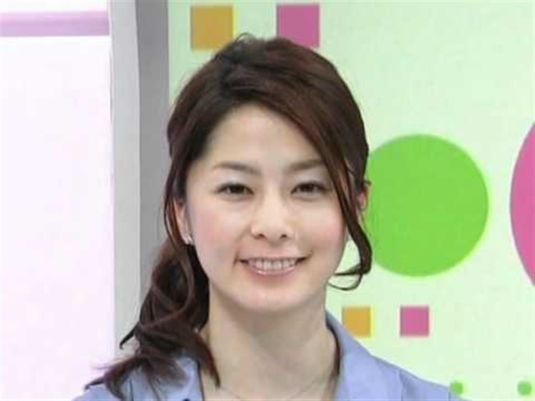 杉浦友紀 女子アナの着衣巨乳が気になる画像 14