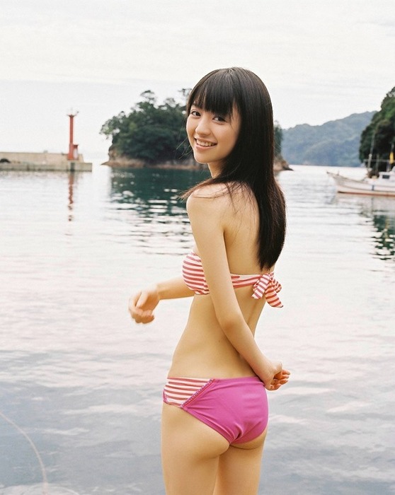逢沢りな 女優のビキニ姿がエロい画像32枚 13