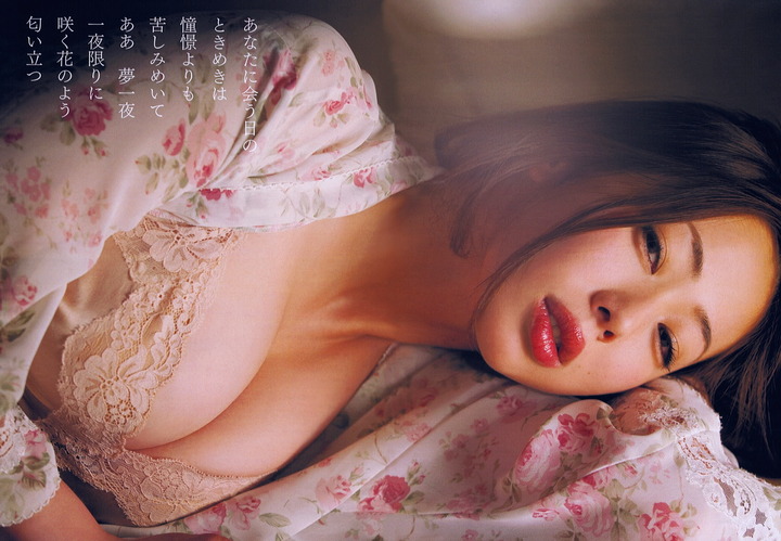 【エロ画像25枚】結婚してさらに色香を増した井上和香(34)をスペシャル撮りおろし 18