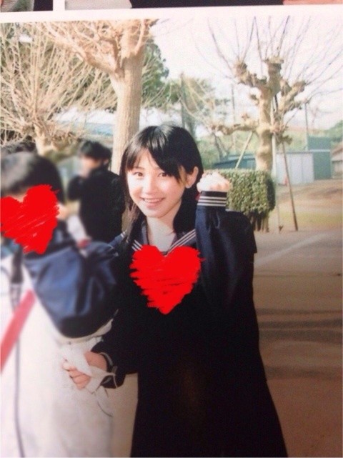橋本環奈の卒業アルバムが流出！アイドルの卒アルまとめ 38