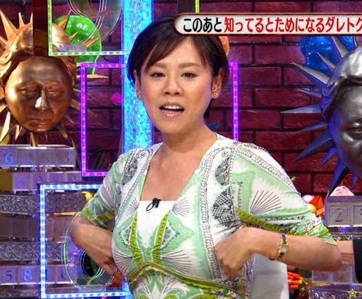 高橋真麻の胸チラや着衣巨乳がエロい 17